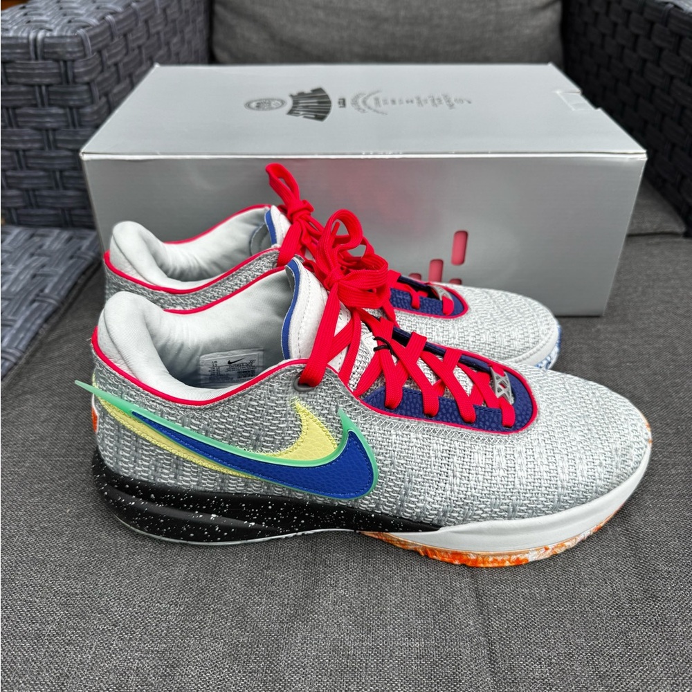 Nike LeBron XX